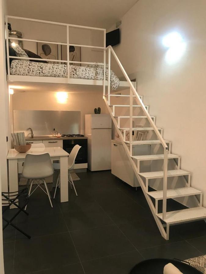 Edu' Apartment Alcamo Bagian luar foto