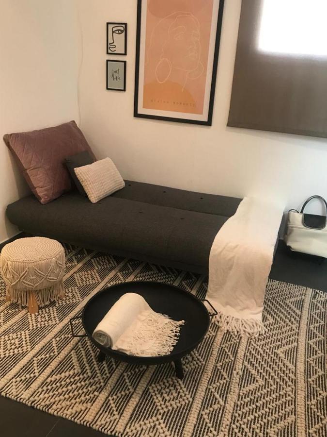 Edu' Apartment Alcamo Bagian luar foto